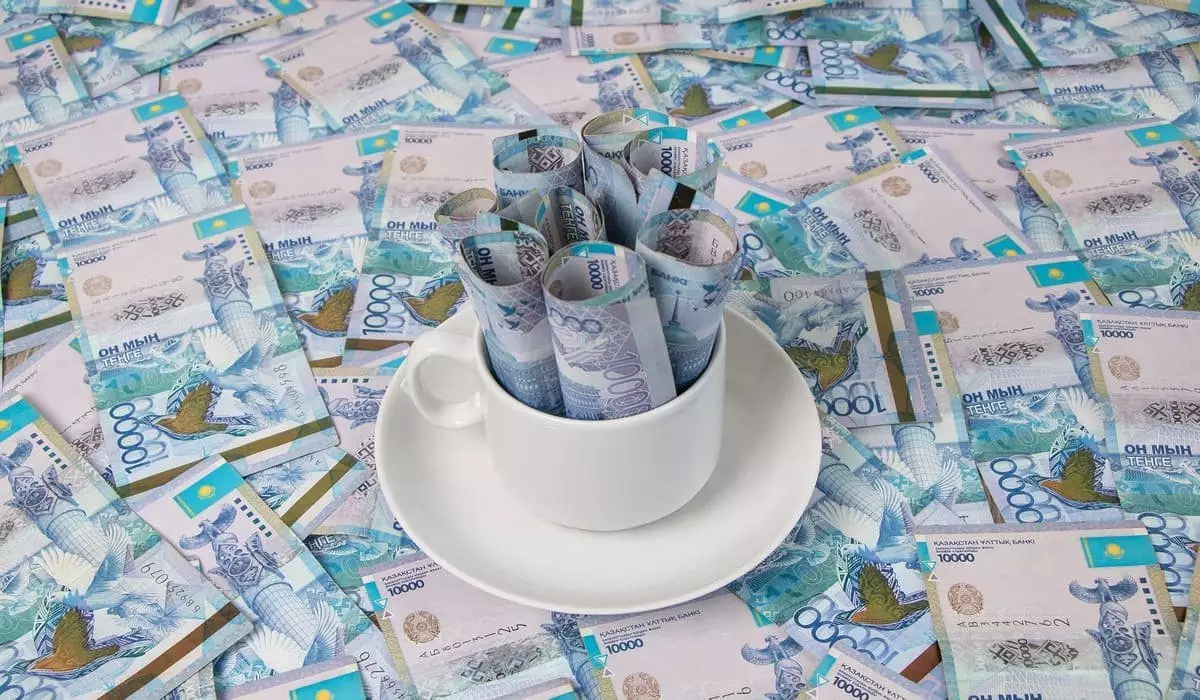 Казахстанцев завлекают новыми «выплатами» от государства