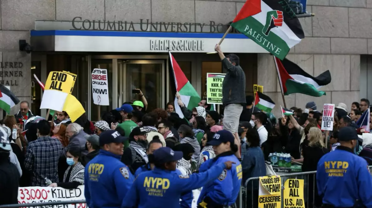 Массовые пропалестинские протесты проходят в университетах США