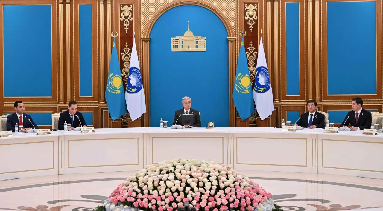 Токаев: Сегодня весь мир вступил в эпоху катаклизмов и Казахстан не является исключением