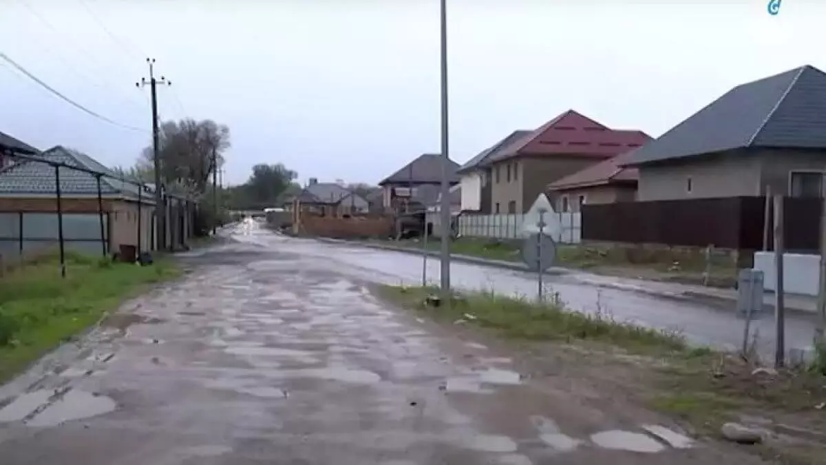 Жители Алматинской области вынуждены заплатить за пользование общей улицей