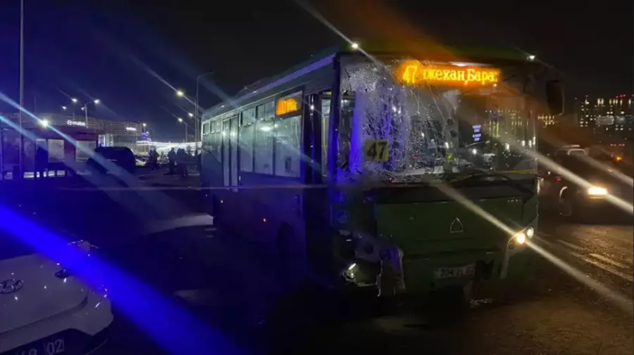 Алматыдағы автобус апаты: Прокурор 8 жылға бас бостандығынан айыруды сұрады