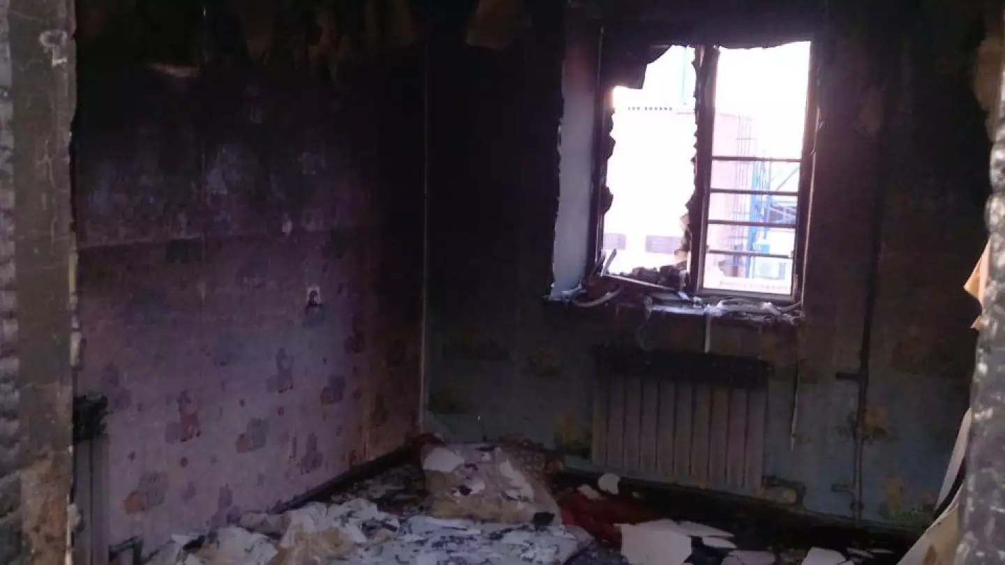 Взрослые выжили, дети погибли: в Атырау задержали поджигателя квартиры
