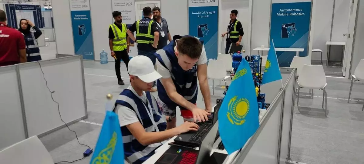 Казахстанские студенты завоевали золотую медаль на международном чемпионате в Абу-Даби