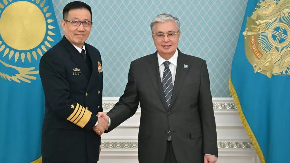 Токаев принял министра обороны Китая