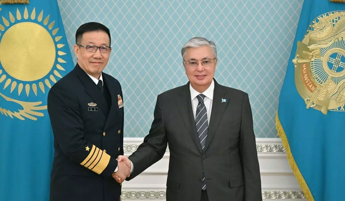 Токаев принял главу оборонного ведомства Китая
