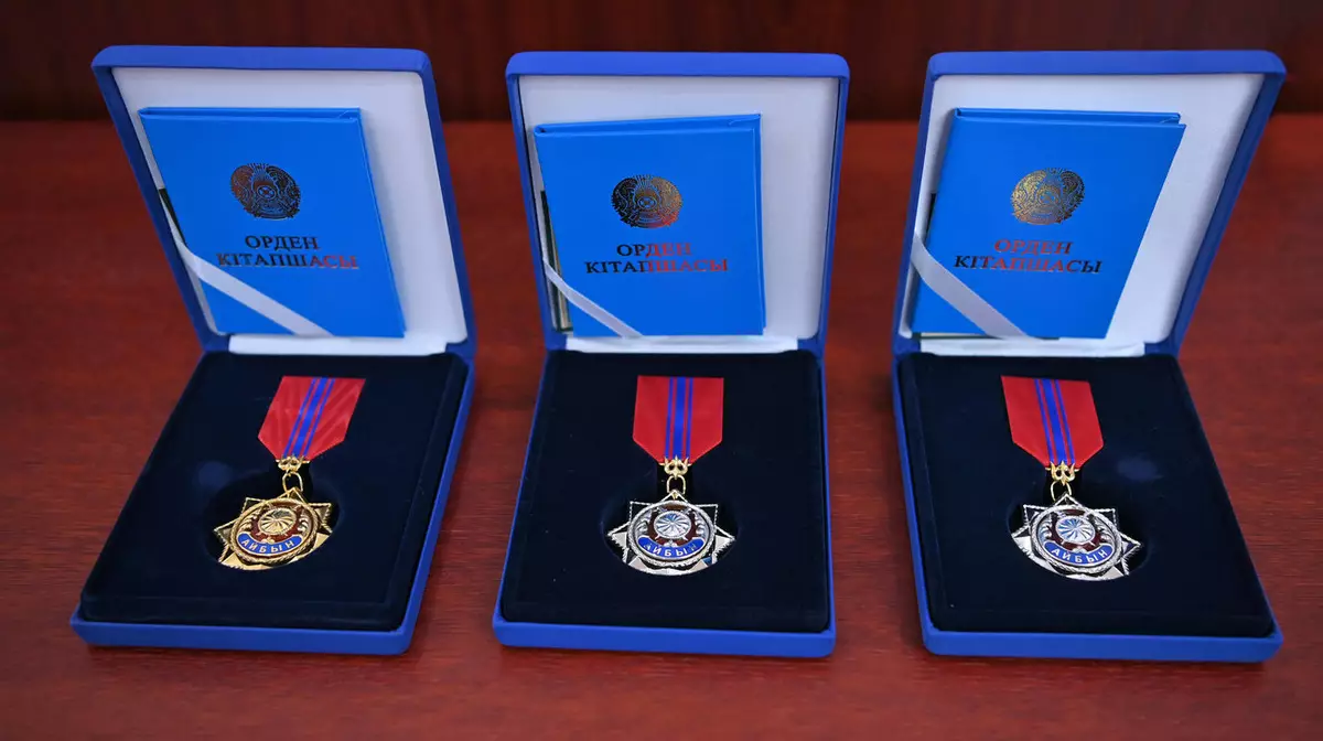Имена героев ВОВ присвоены степеням ордена "Айбын"