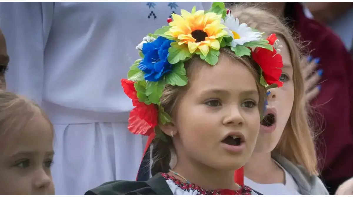 Украина мен Ресей қоныс аударған балалармен алмасады
