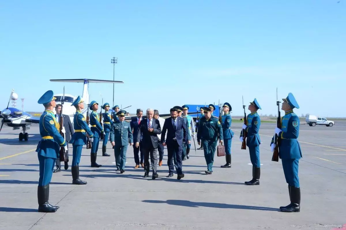 Девять министров обороны государств – членов ШОС прибыли в Астану