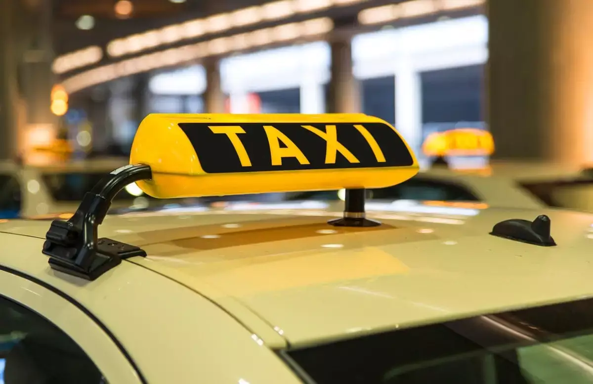 В Казахстане таксистам хотят запретить ездить на авто старше 15 лет