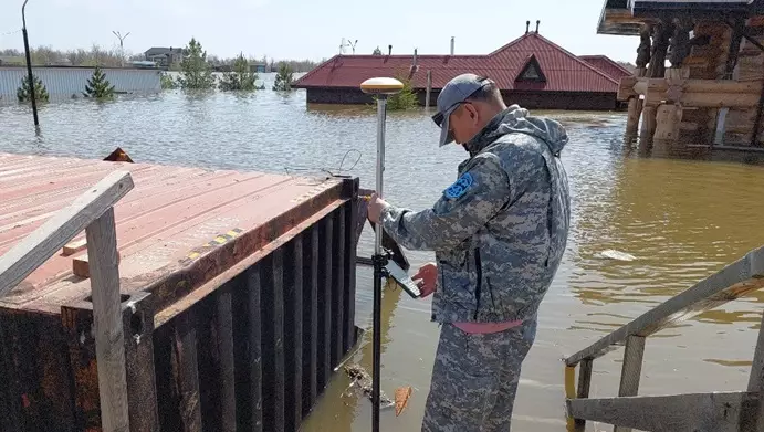 Геодезисты непрерывно мониторят ситуацию в подверженных наводнению регионах Казахстана
