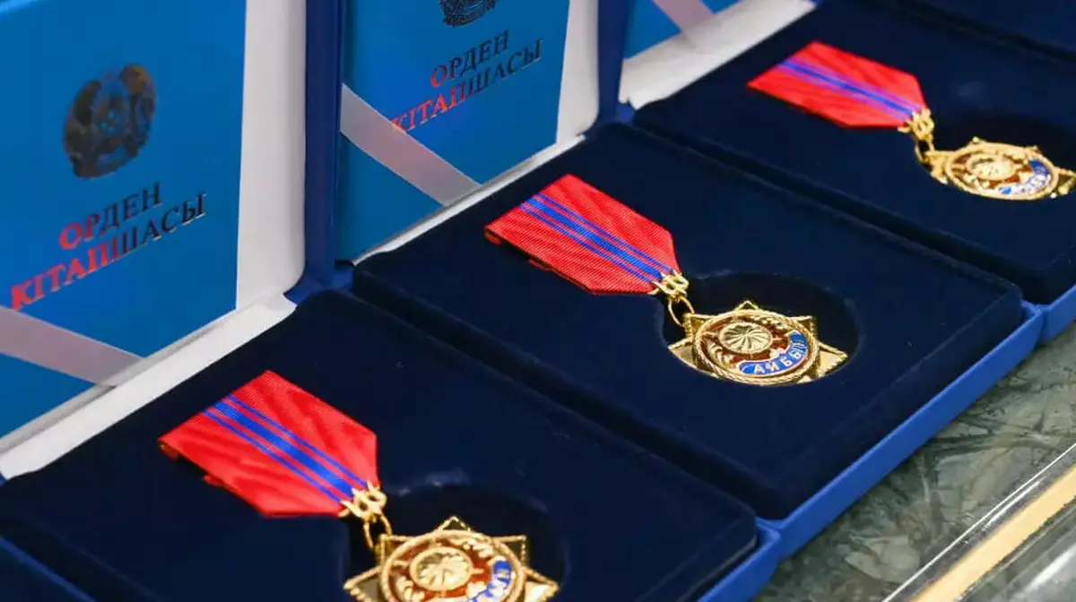 Степеням ордена "Айбын" присвоены имена казахстанских героев Великой Отечественной войны