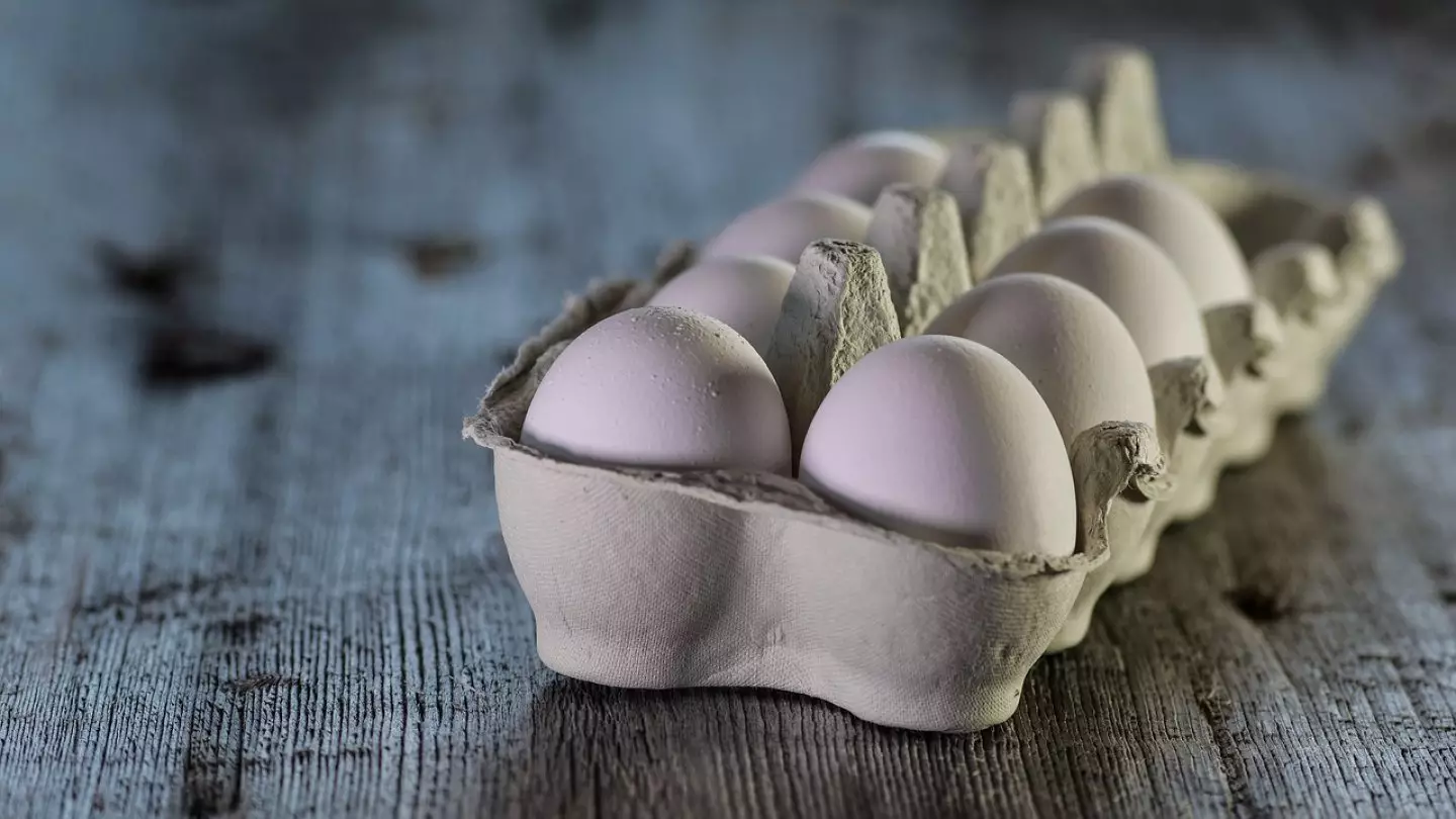 В Казахстане ввели временный запрет на ввоз куриных яиц