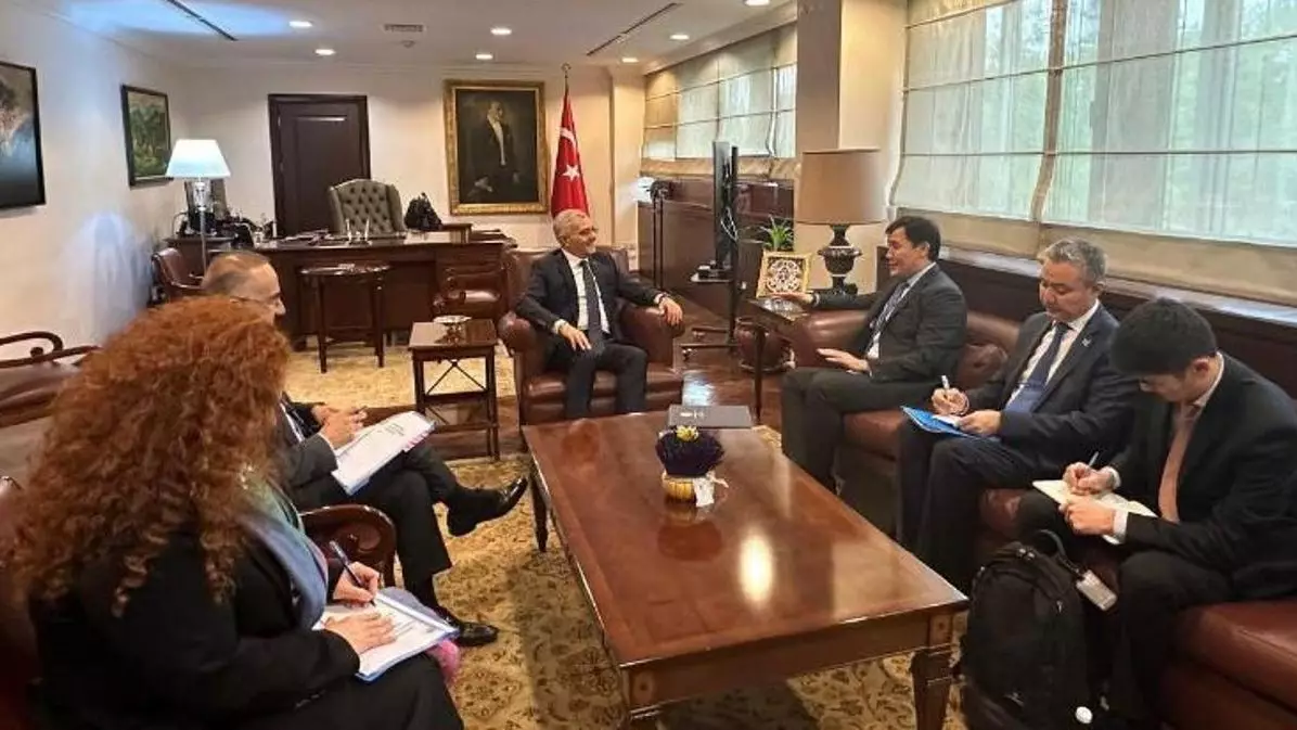 Вопросы двустороннего сотрудничества обсудили в Анкаре