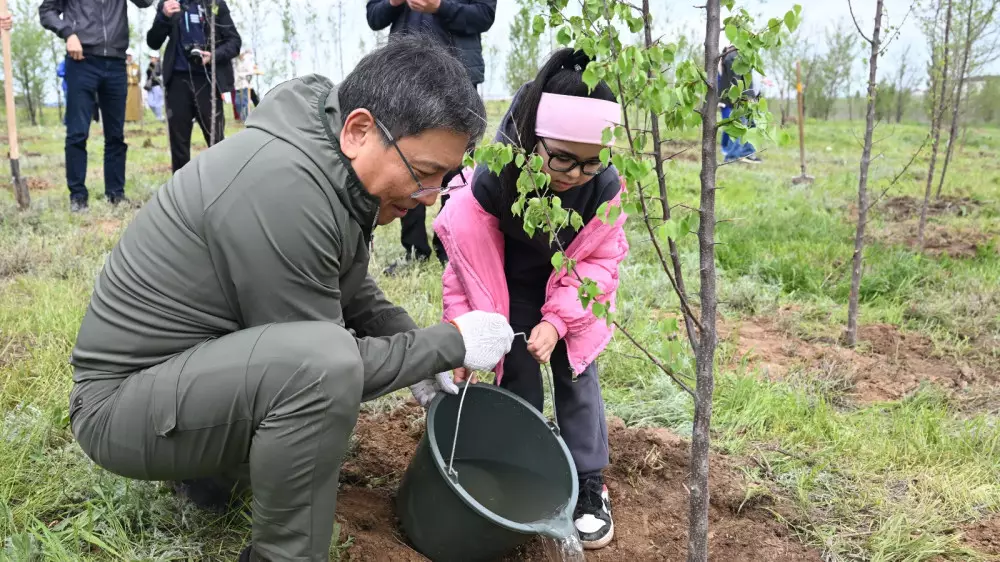 Более 8 тысяч деревьев посадили в рамках республиканской акции "Таза Қазақстан" в Алматы