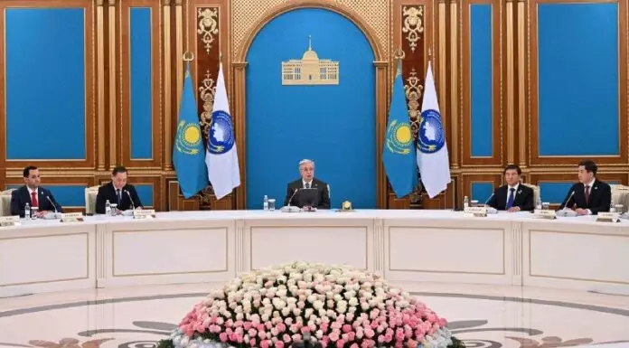 Под председательством Касым-Жомарта Токаева началось заседание XXXIIІ сессии ассамблеи народа Казахстана
