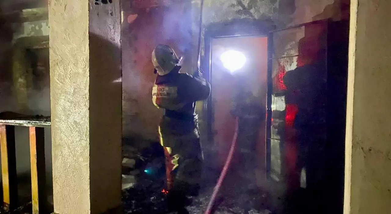 В Алматинской области ликвидировали пожар в частном доме