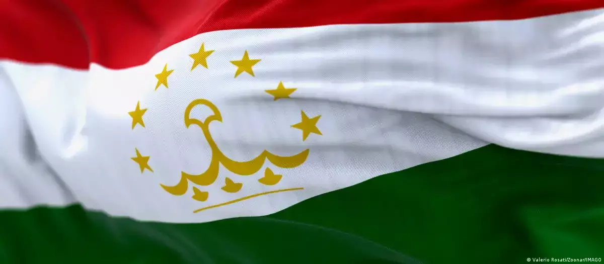 МИД Таджикистана рекомендовал своим гражданам не посещать РФ
