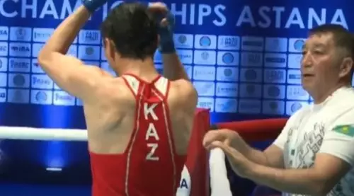 Казахстанские боксеры одержали пять побед в первый день молодежного чемпионата в Астане