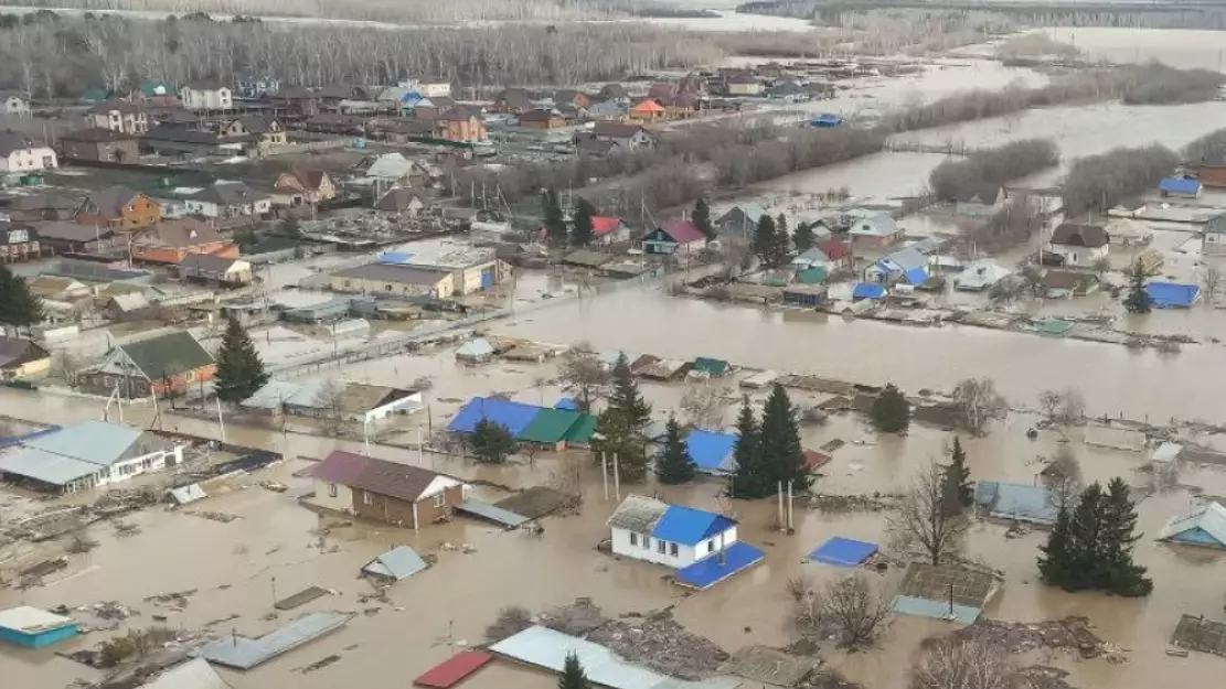 Паводки в Казахстане: воду откачали из более шести тысяч домов