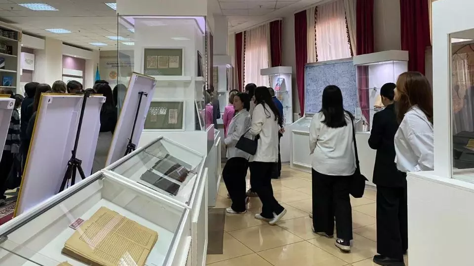 Выставка «Ғасырлар Руханияты» прошла в Национальном центре рукописей и редких книг РК