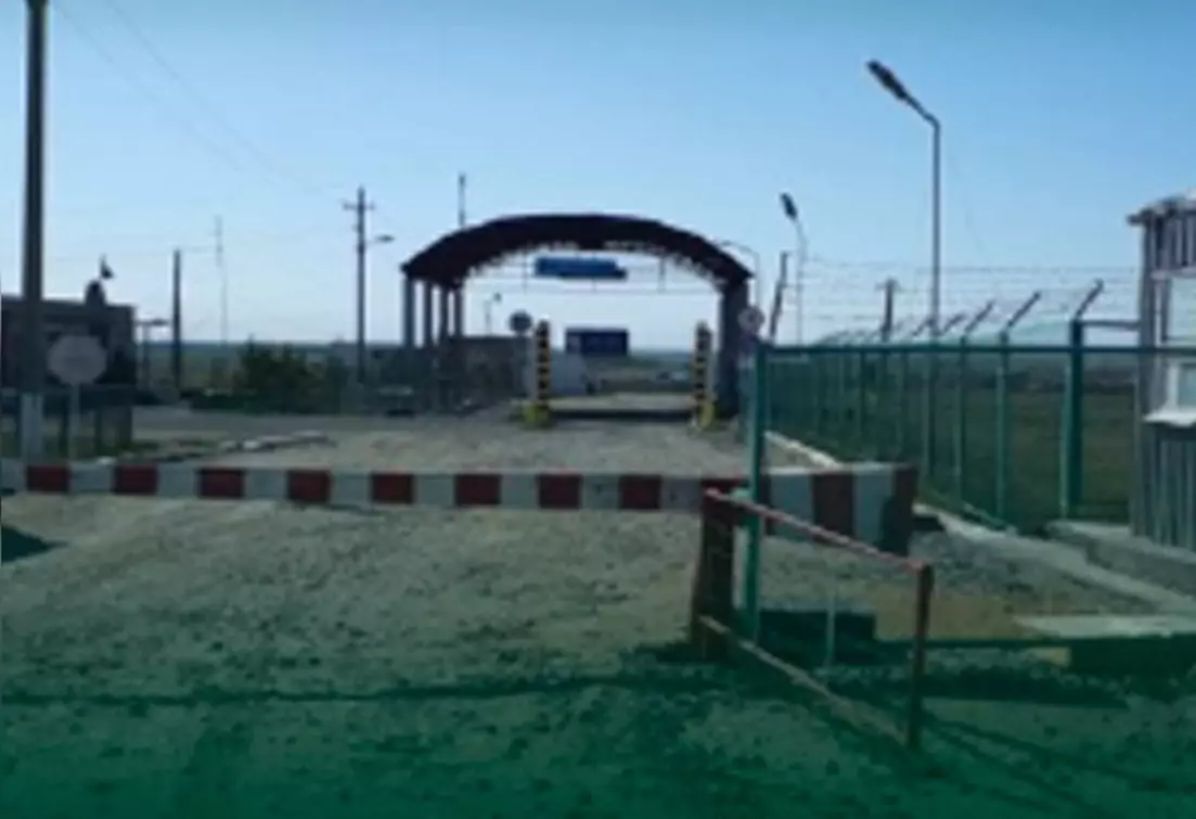 Закрытый из-за паводков пункт пропуска на границе с Россией возобновил работу