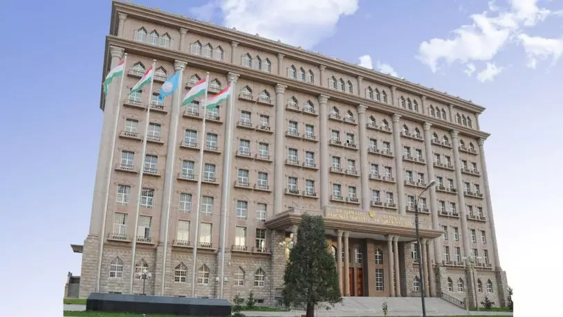 Около 1000 граждан Таджикистана застряли в аэропортах Москвы