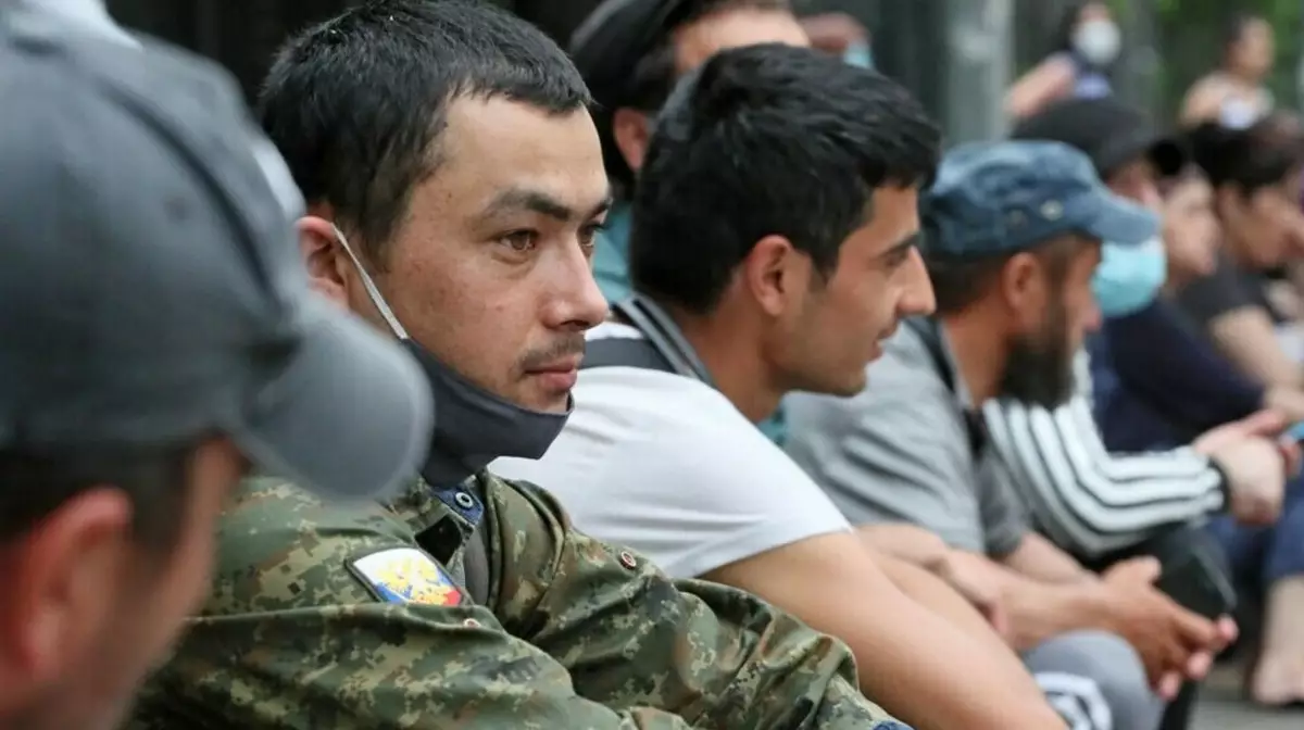 Граждане Таджикистана застряли в аэропортах Москвы