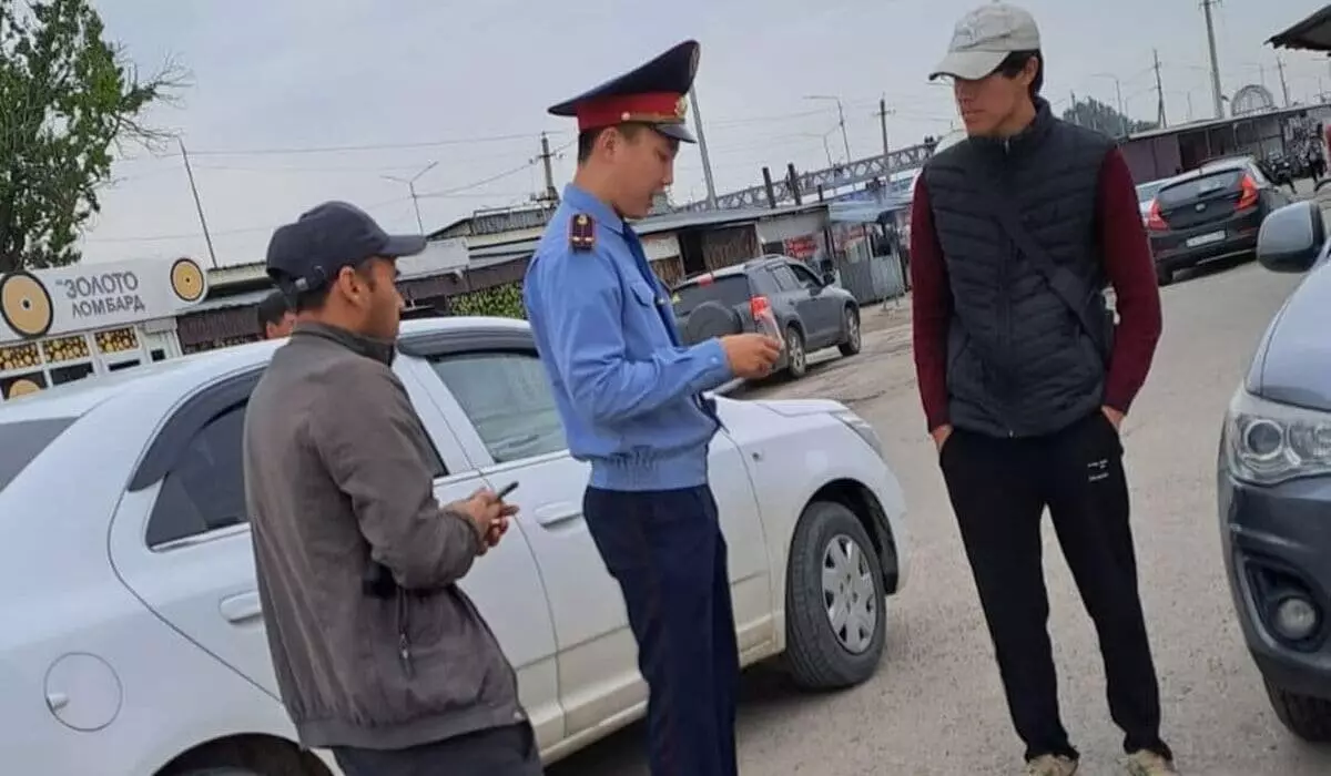 Нелегалов искала полиция на рынках Алматы