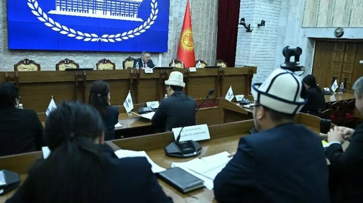 Қырғызстан депутаты елдегі ипотекалық баспананың құнына наразы