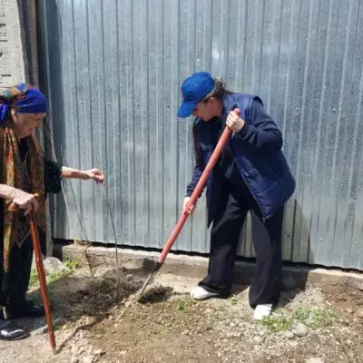 101-летняя жительница города Тараз внесла свой вклад в акцию «Таза Қазақстан»