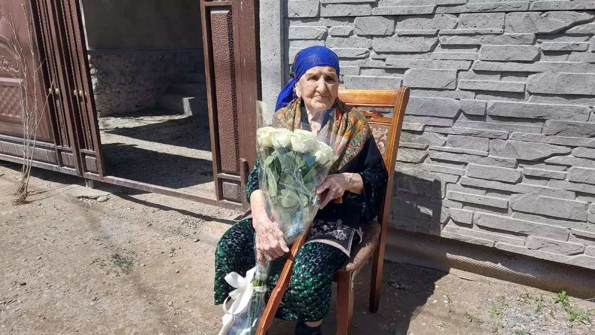 В Таразе оказали помощь 101-летней жительнице города
