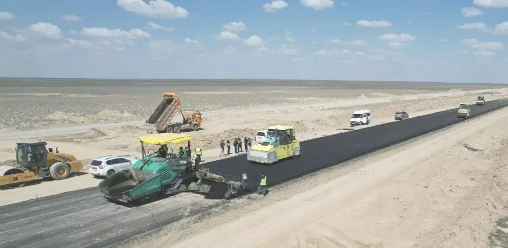 Казахстанцам предлагают жаловаться на плохие дороги