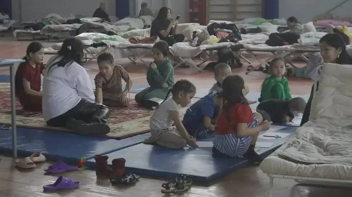 БҚО: эвакуация пункттінде 2400-ден астам адам қалып отыр