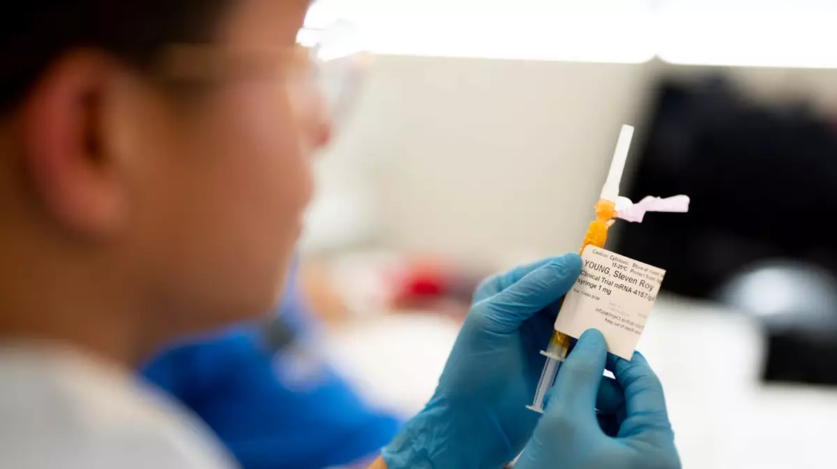 Новая надежда на лекарство от рака: начались испытания вакцины от меланомы