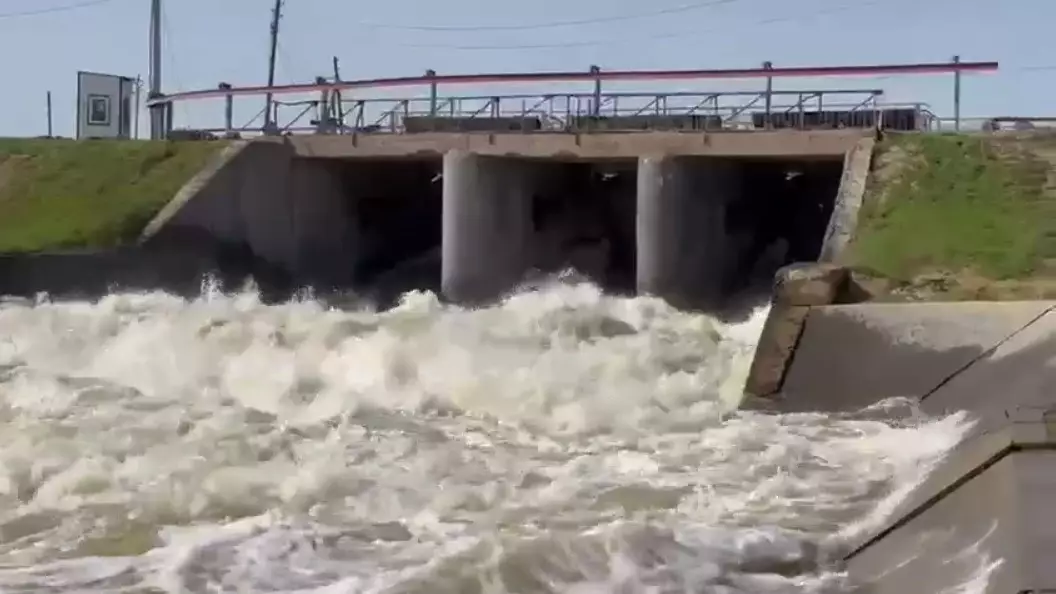 Уровень реки Жайык снизился на 8 см в Уральске