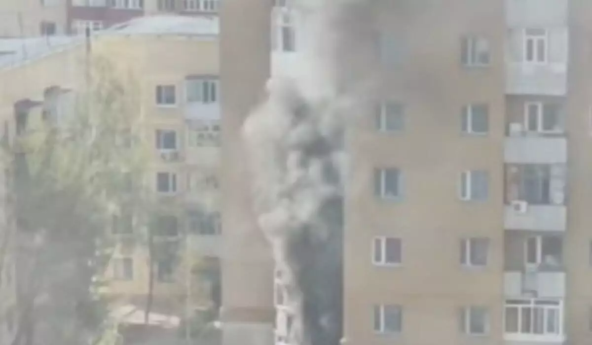 Квартира горела в многоэтажке Астаны (ВИДЕО)