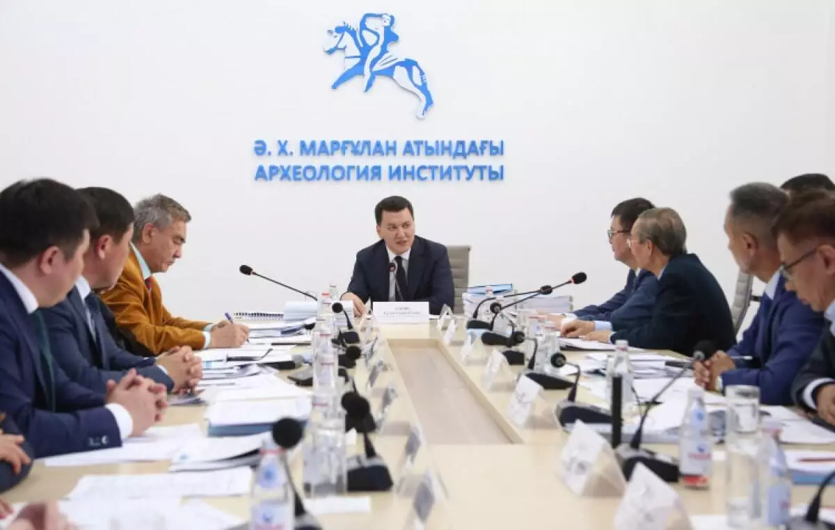 Как проходит работа над многотомником по истории Казахстана