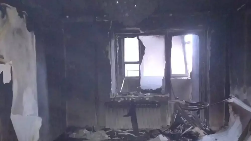 В Атырау скончалась мать детей, тела которых были найдены в сгоревшей квартире