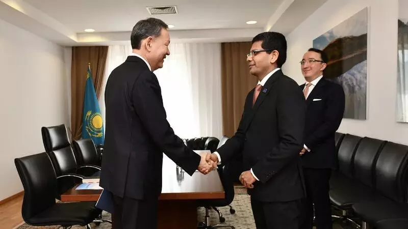 Азиатский банк развития инвестировал в Казахстан за все время 6,8 млрд долларов