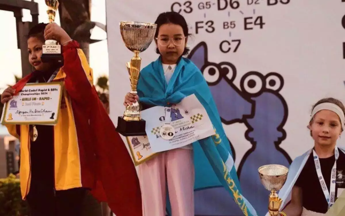 7 жастағы Алиша Бисалиева шахматтан әлем чемпионы атанды