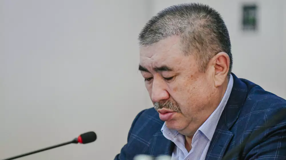 За что задержали экс-главу МВД Тургумбаева