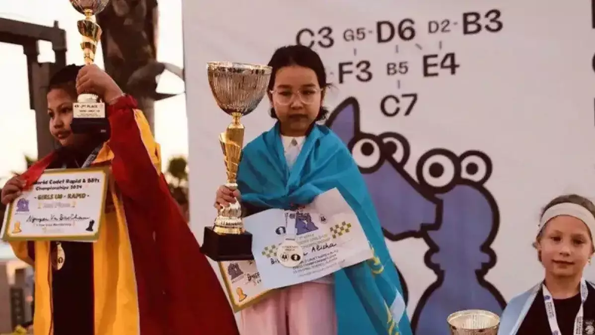 Чемпионкой мира по шахматам стала казахстанская школьница