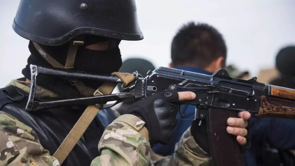 Задерживали прохожих: в Карагандинской области жители пожаловались на учения спецназа