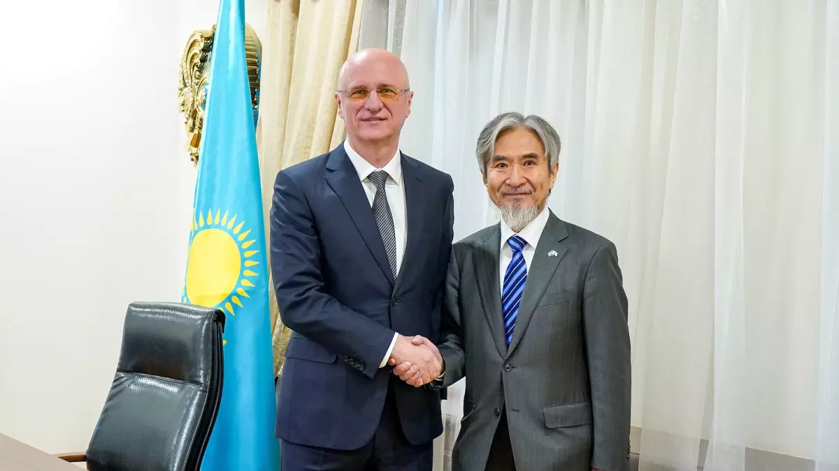 Роман Скляр встретился с послом Японии в Казахстане Джуном Ямадой