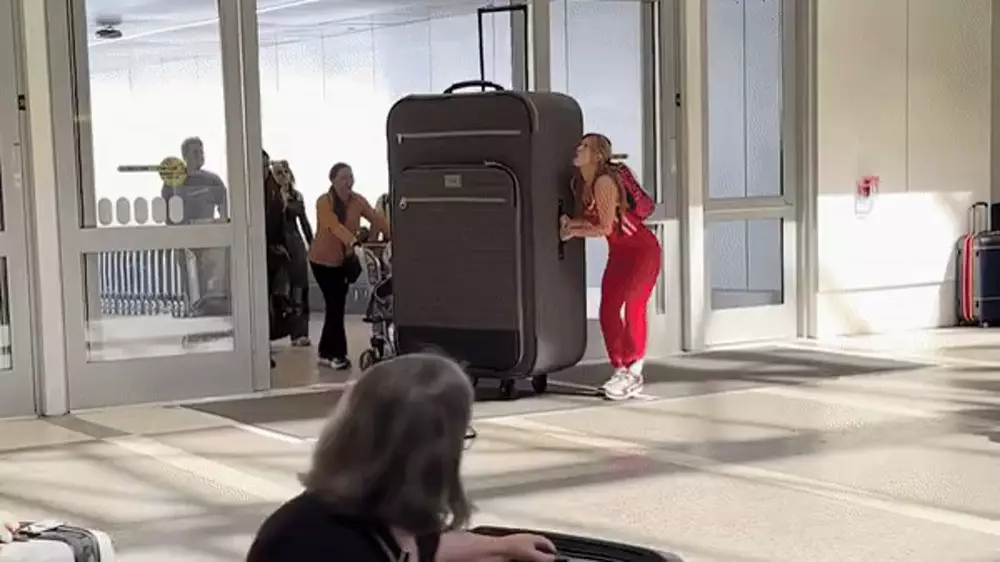 "Сколько людей поместится в этот багаж?": путешественница удивила соцсети