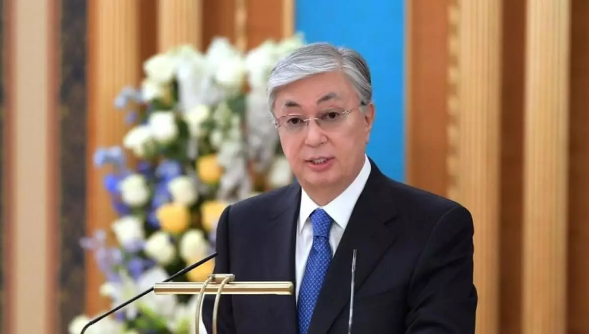 Токаев поздравил жителей страны с Днем единства народа Казахстана