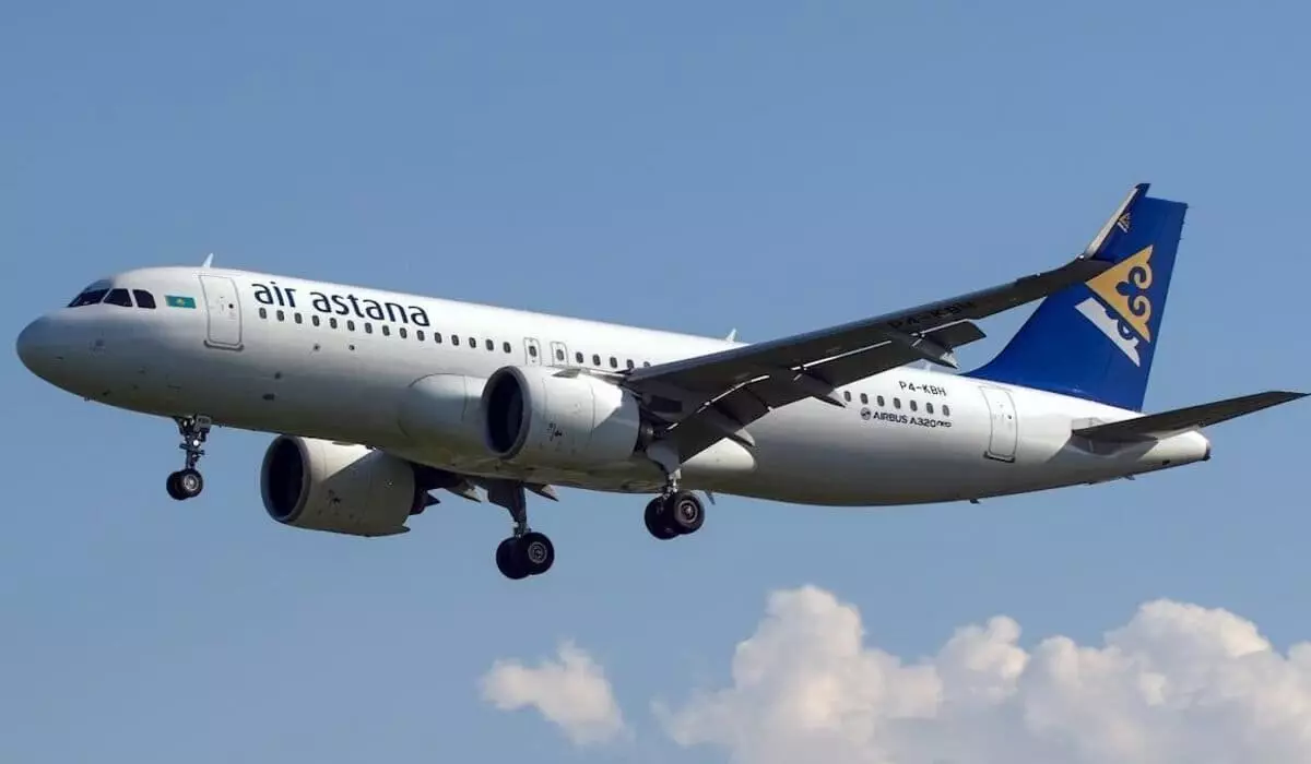 Двух пассажиров Air Astana госпитализировали с подозрением на холеру