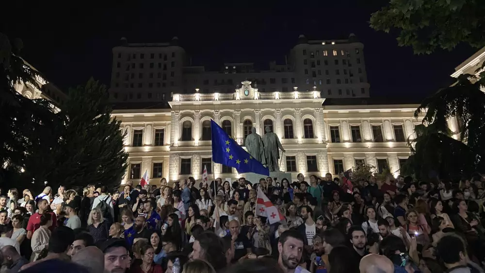Парламент Грузии принял во втором чтении вызвавший массовые протесты "российский закон"