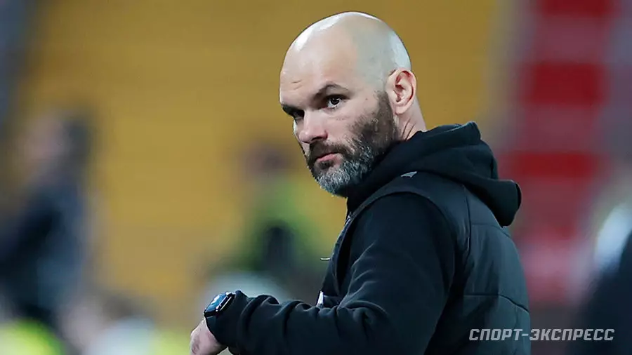 В «Спартаке» заявили, что Слишкович может остаться главным тренером команды