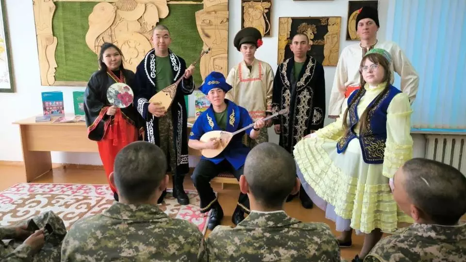 Как отметили День единства народа Казахстана военные